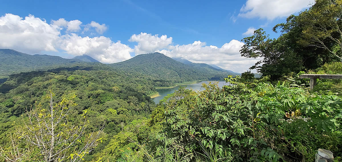 Lake Tamblingan - Bali International, photography Frank Verspoor