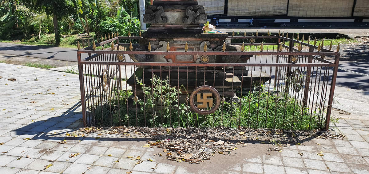 Sculptures - Temple, Bali International