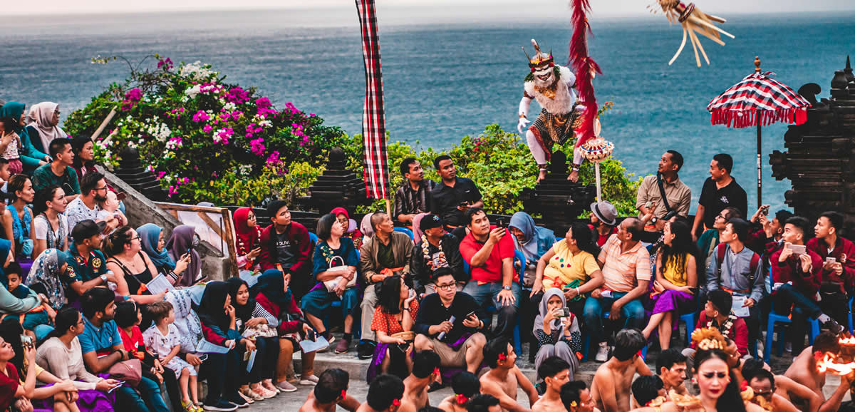 Crypto Indonesia, Bali performance in Uluwatu